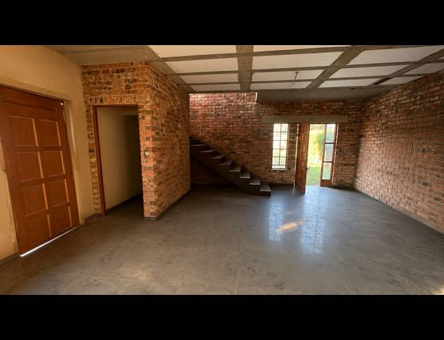 4 BEDROOM HOUSE FOR SALE IN BRACKENHURST